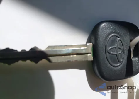 2015 Toyota Yaris L из США, поврежденный, VIN VNKKTUD31FA046247